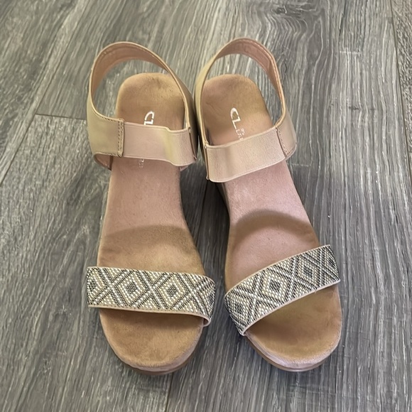 CL by Laundry Shoes Size 10 - Picture 2 of 6